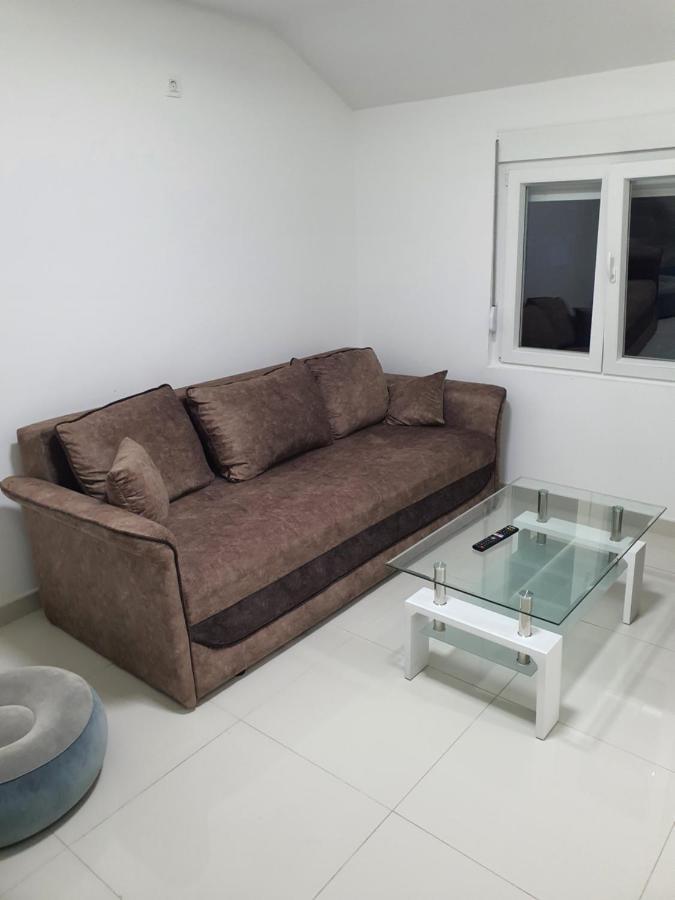 Apartman Tolosi 2 Podgoriçe Dış mekan fotoğraf