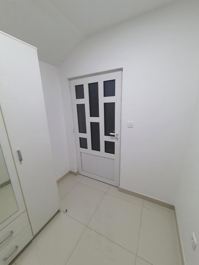 Apartman Tolosi 2 Podgoriçe Dış mekan fotoğraf