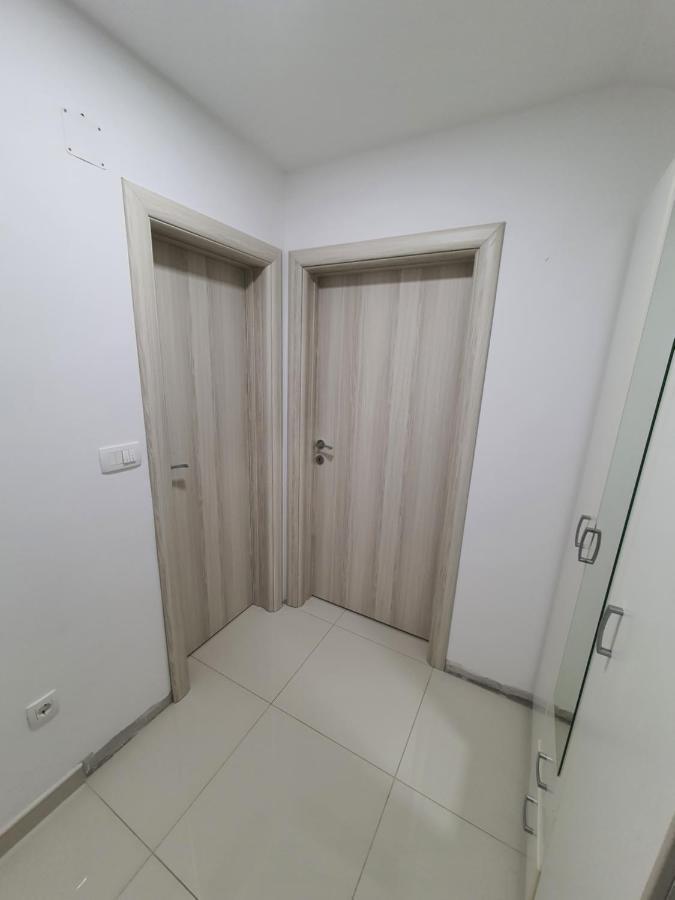 Apartman Tolosi 2 Podgoriçe Dış mekan fotoğraf